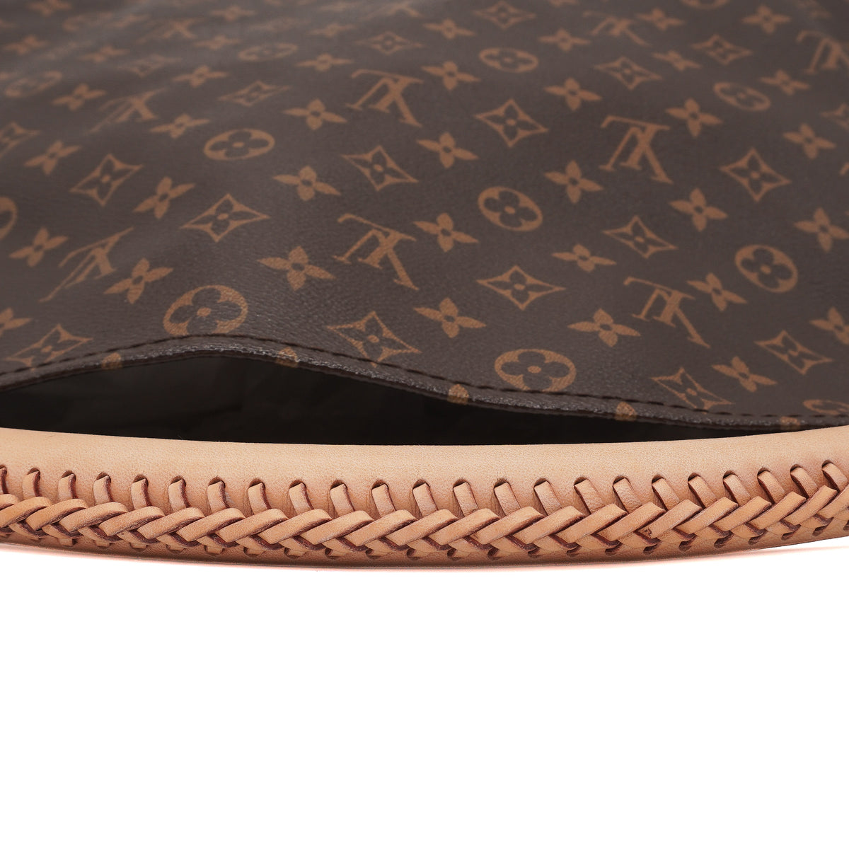 Louis Vuitton Artsy MM