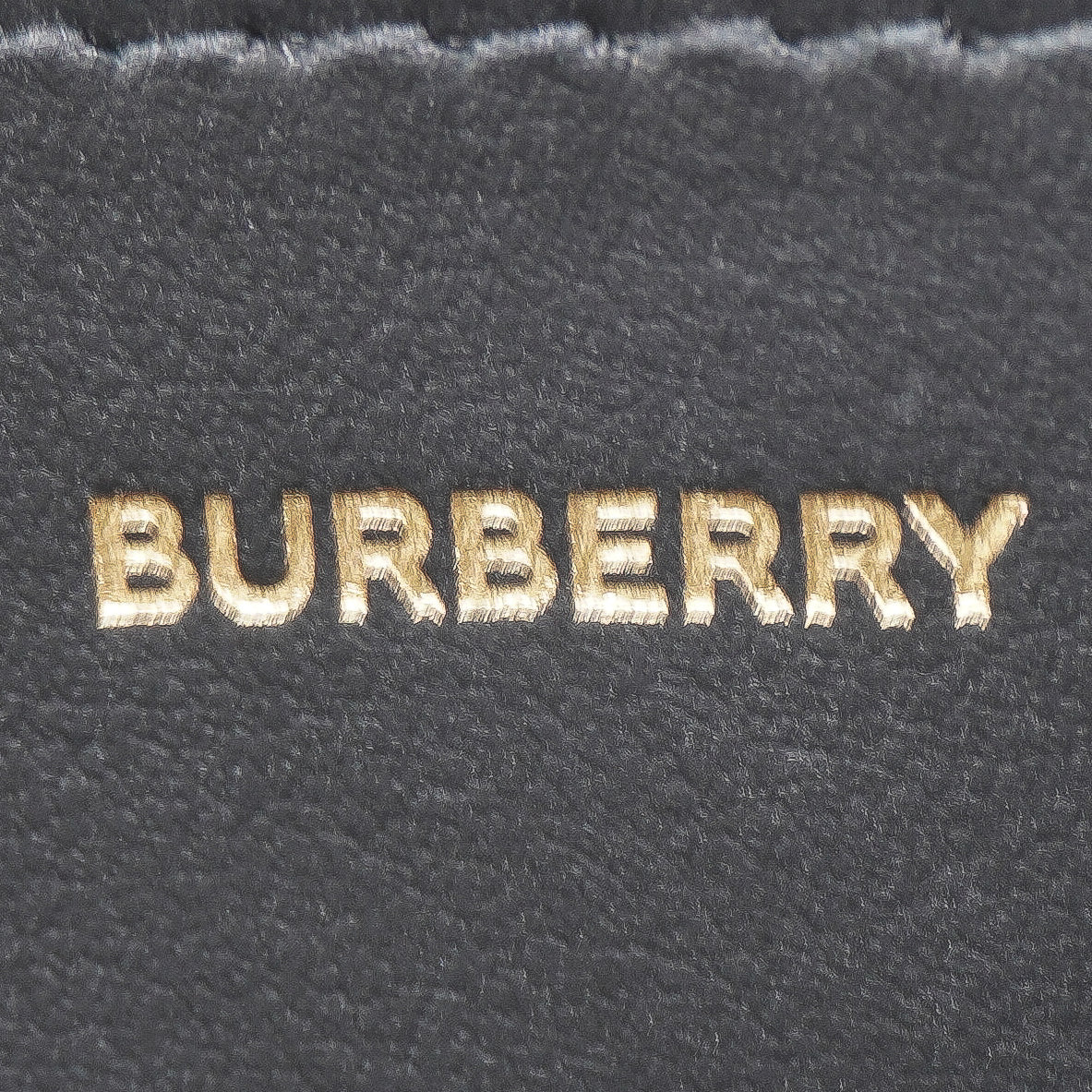 Burberry Elmore house check zip around wallet