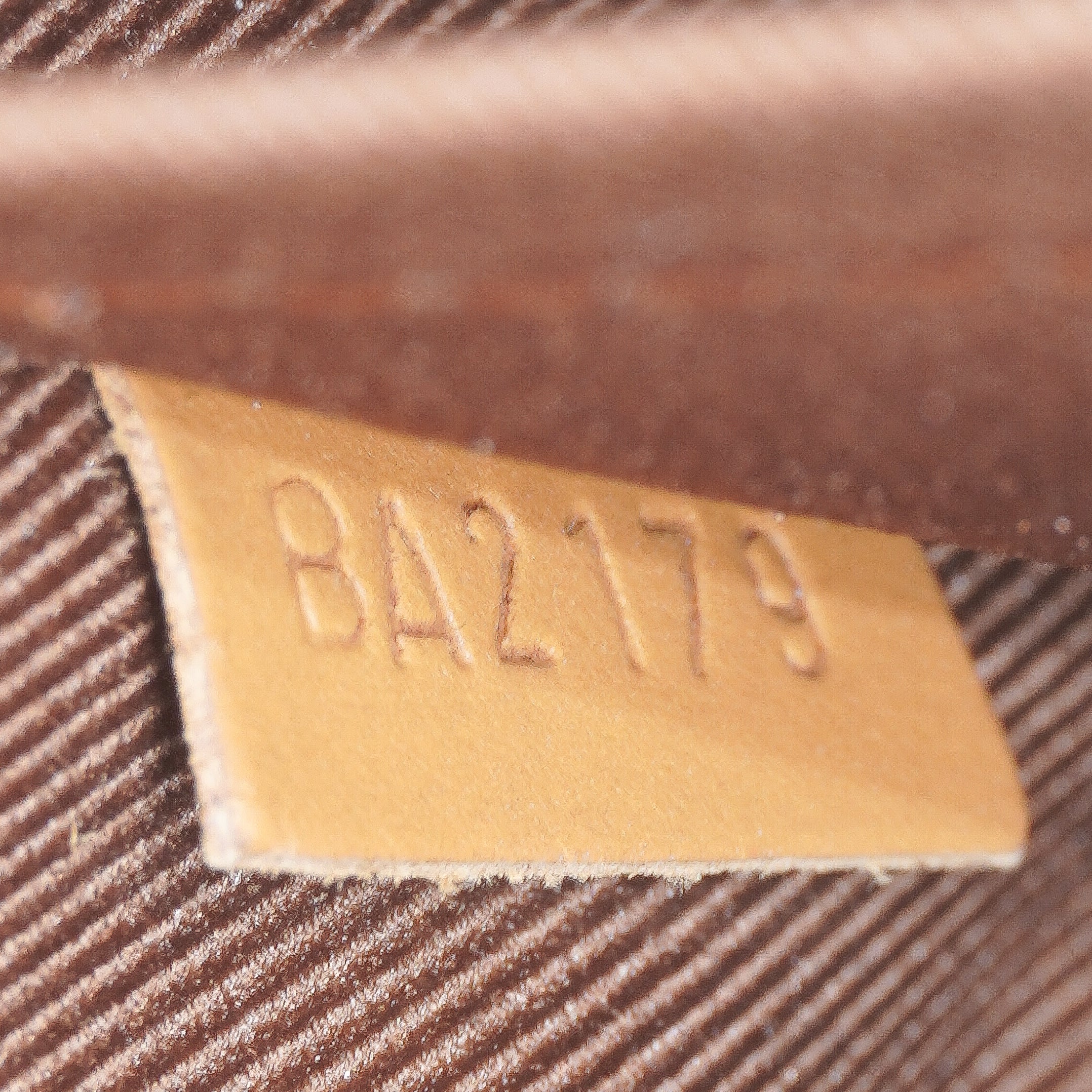Louis Vuitton Messenger PM