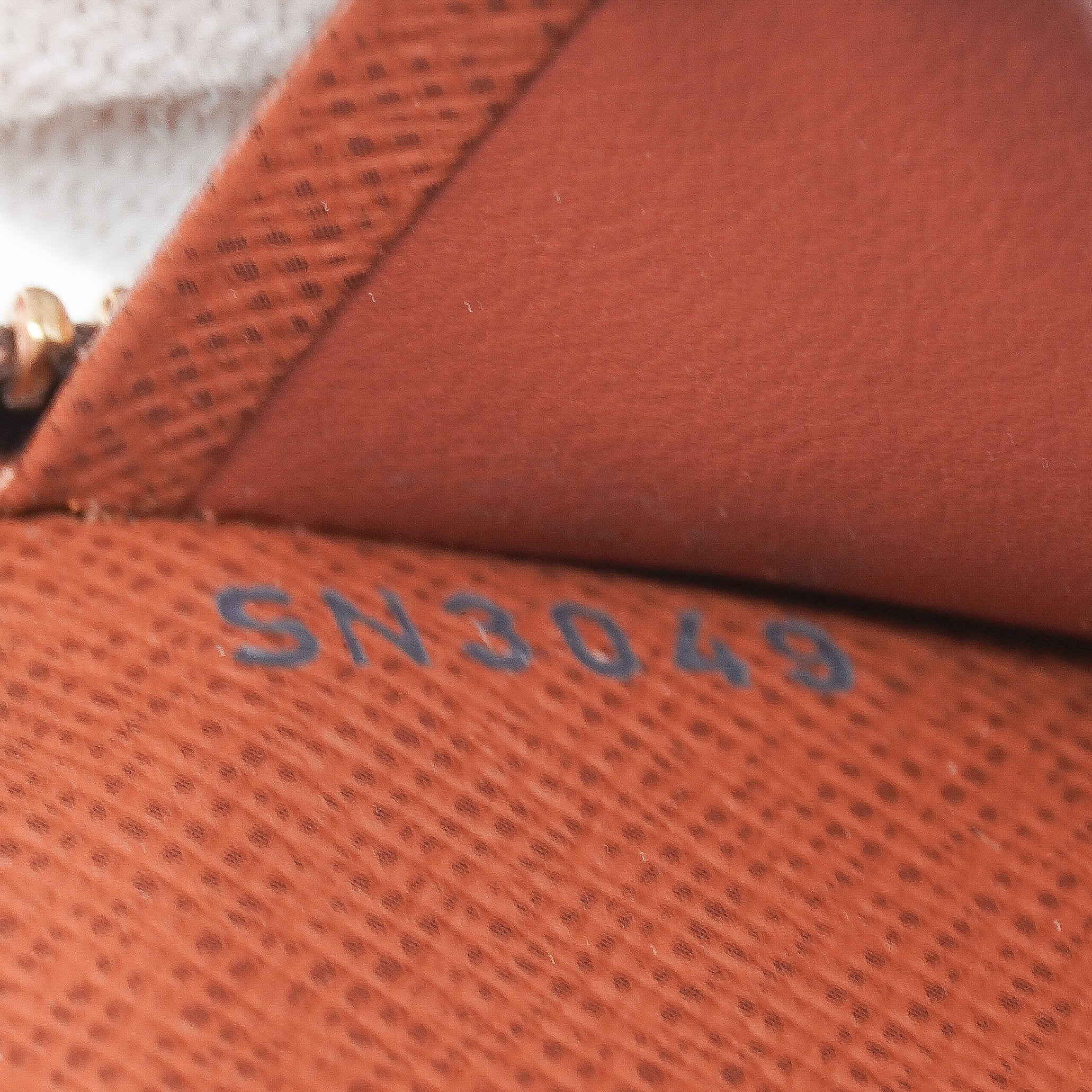 Louis Vuitton Monogram Zippy Wallet