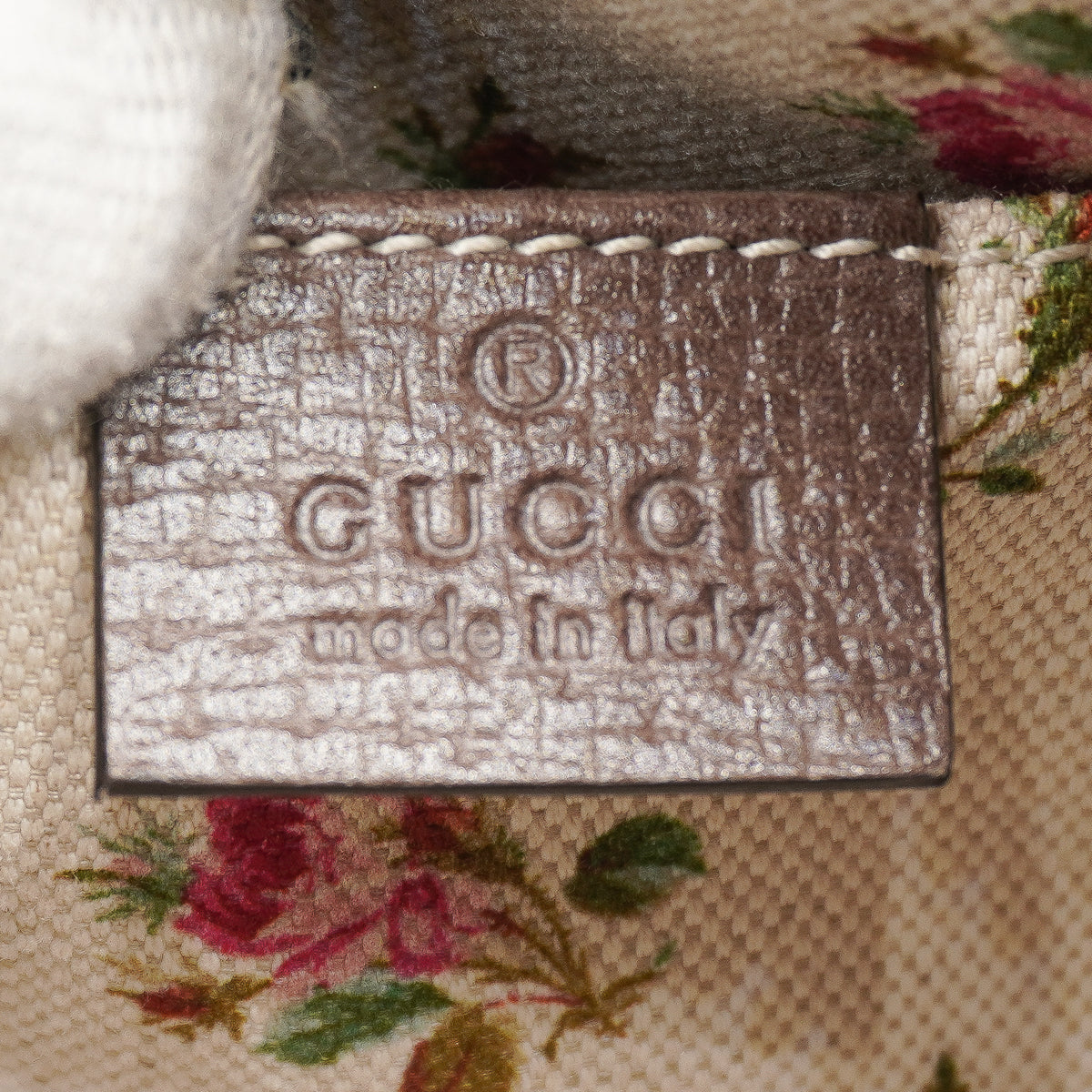 Gucci Neo Vintage Shoulder Bag GG Supreme Web