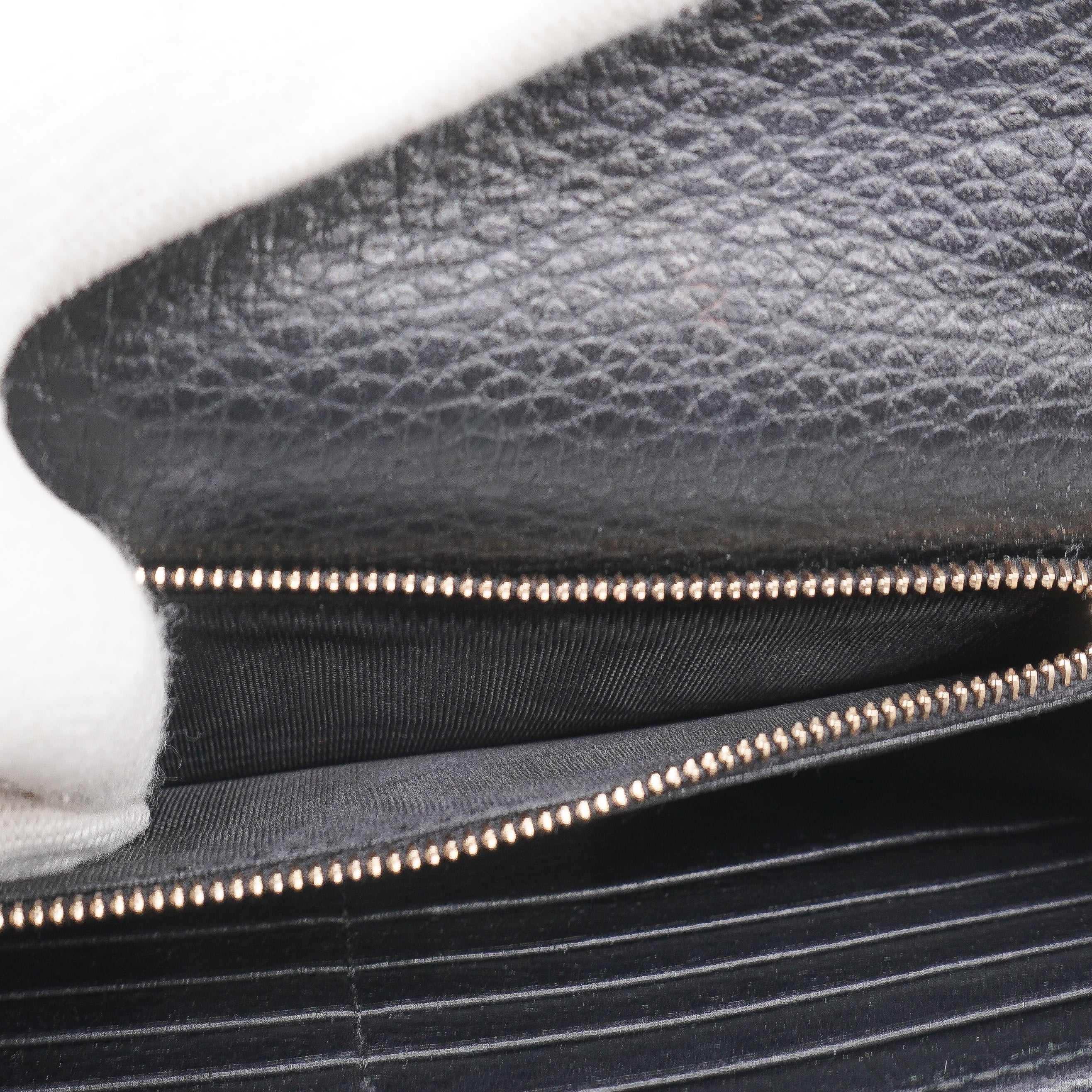 Gucci Dollar Calfskin Interlocking G Chain Wallet