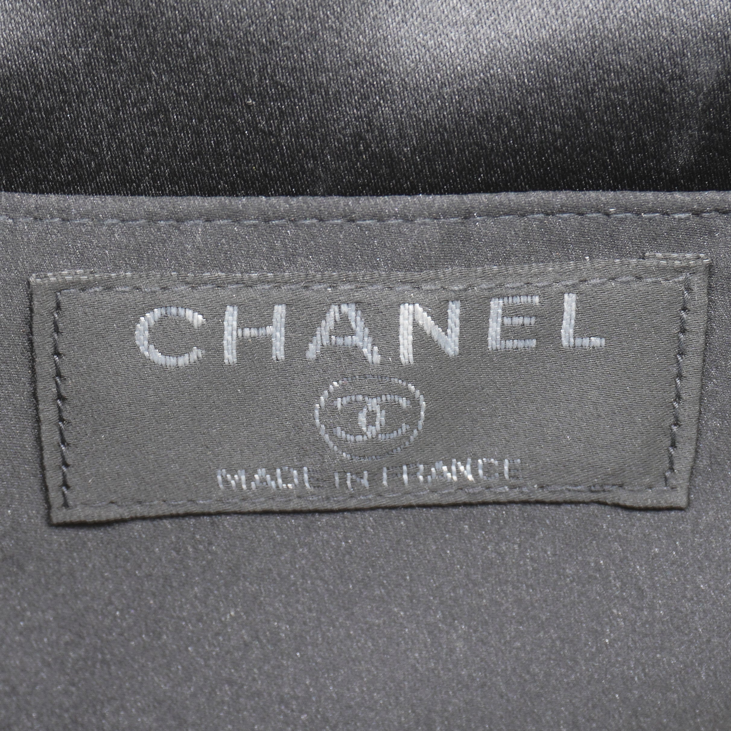Chanel Vintage Chocolate Bar Kiss Lock