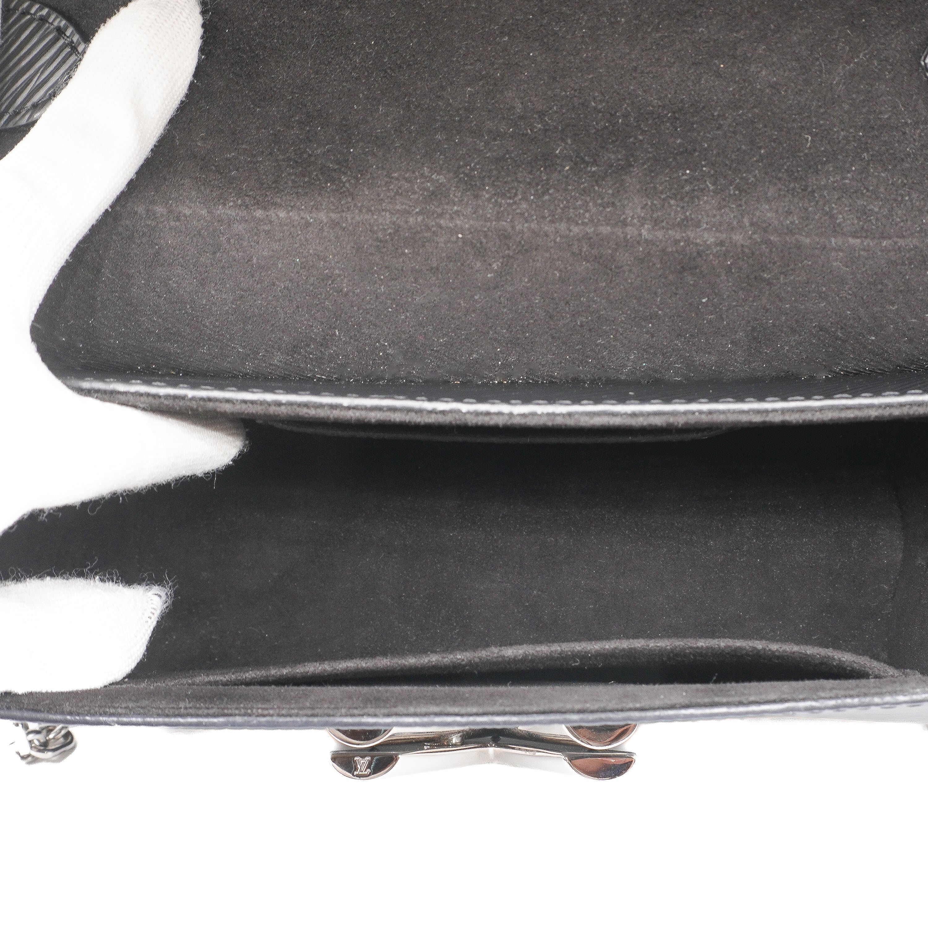 Louis Vuitton Black Epi Twist MM