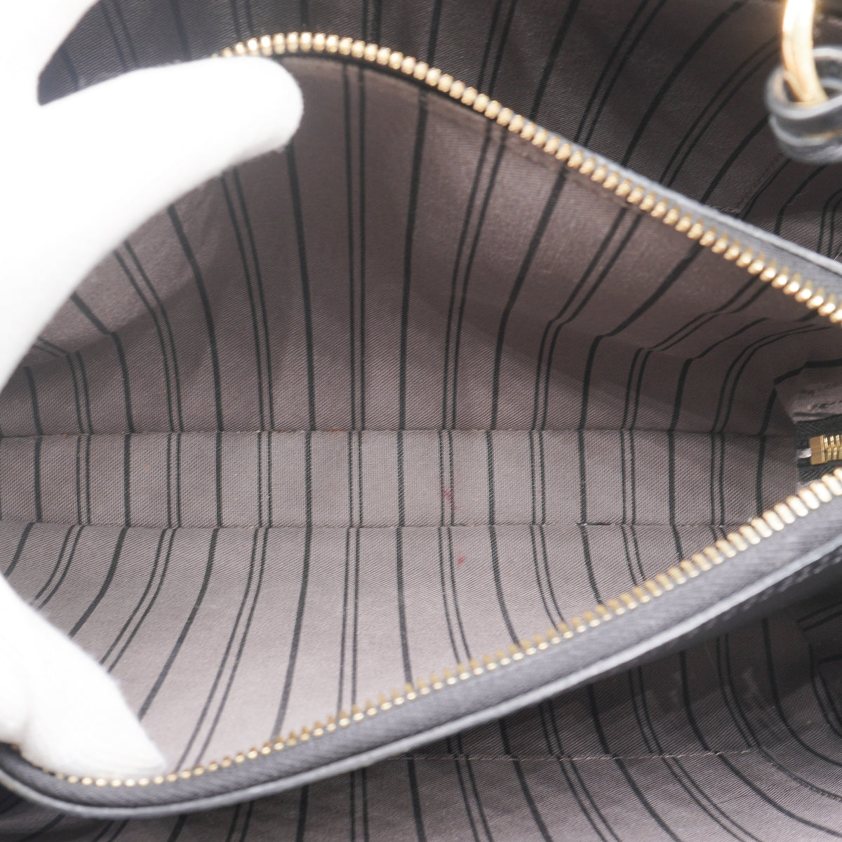 Louis Vuitton Empreinte Montaigne MM