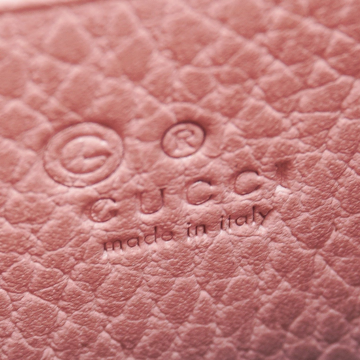 Gucci Pink Dollar Calskin Interlocking G Chain Wallet