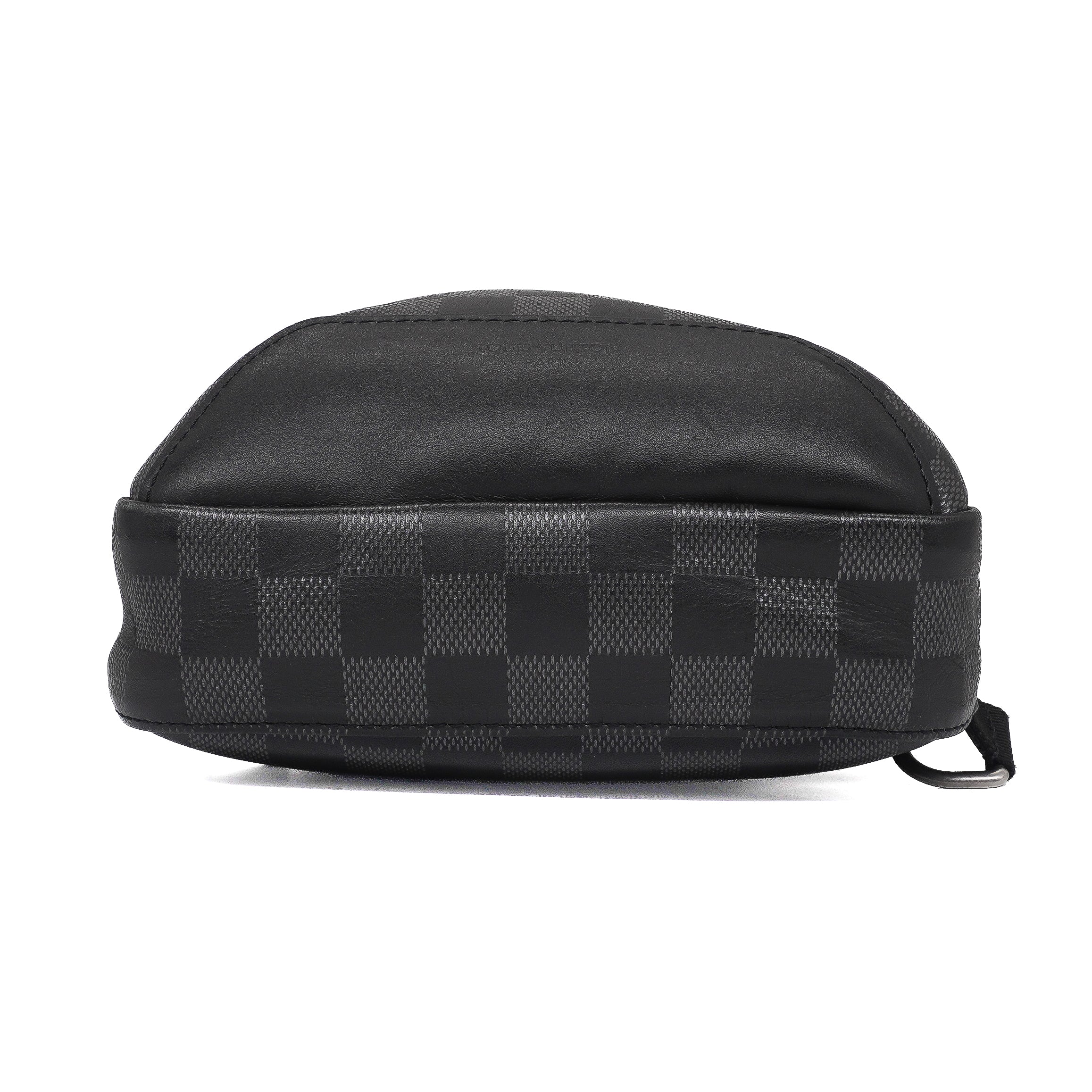 Louis Vuitton Damier Graphite Avenue Sling