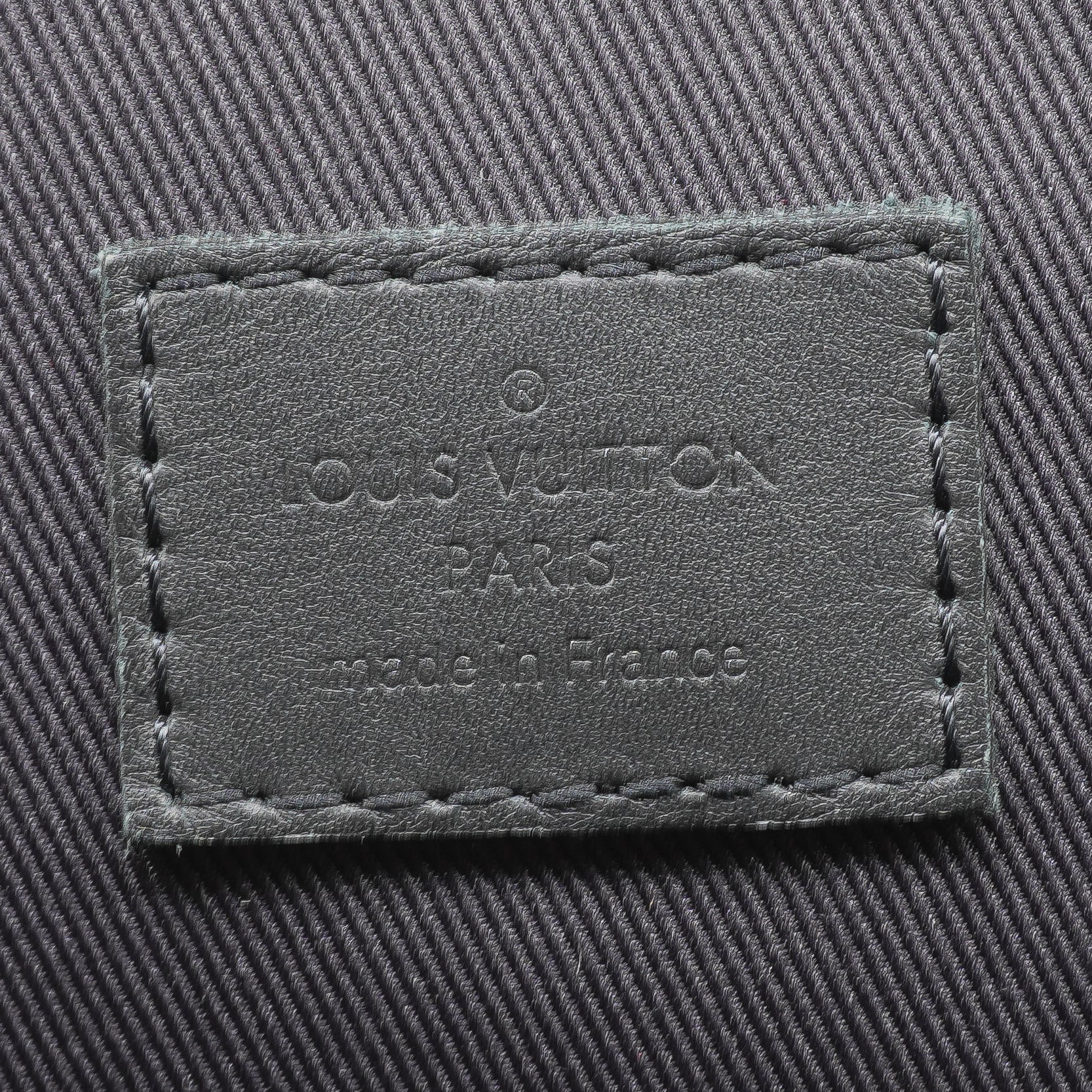 Louis Vuitton Damier Graphite Avenue Sling