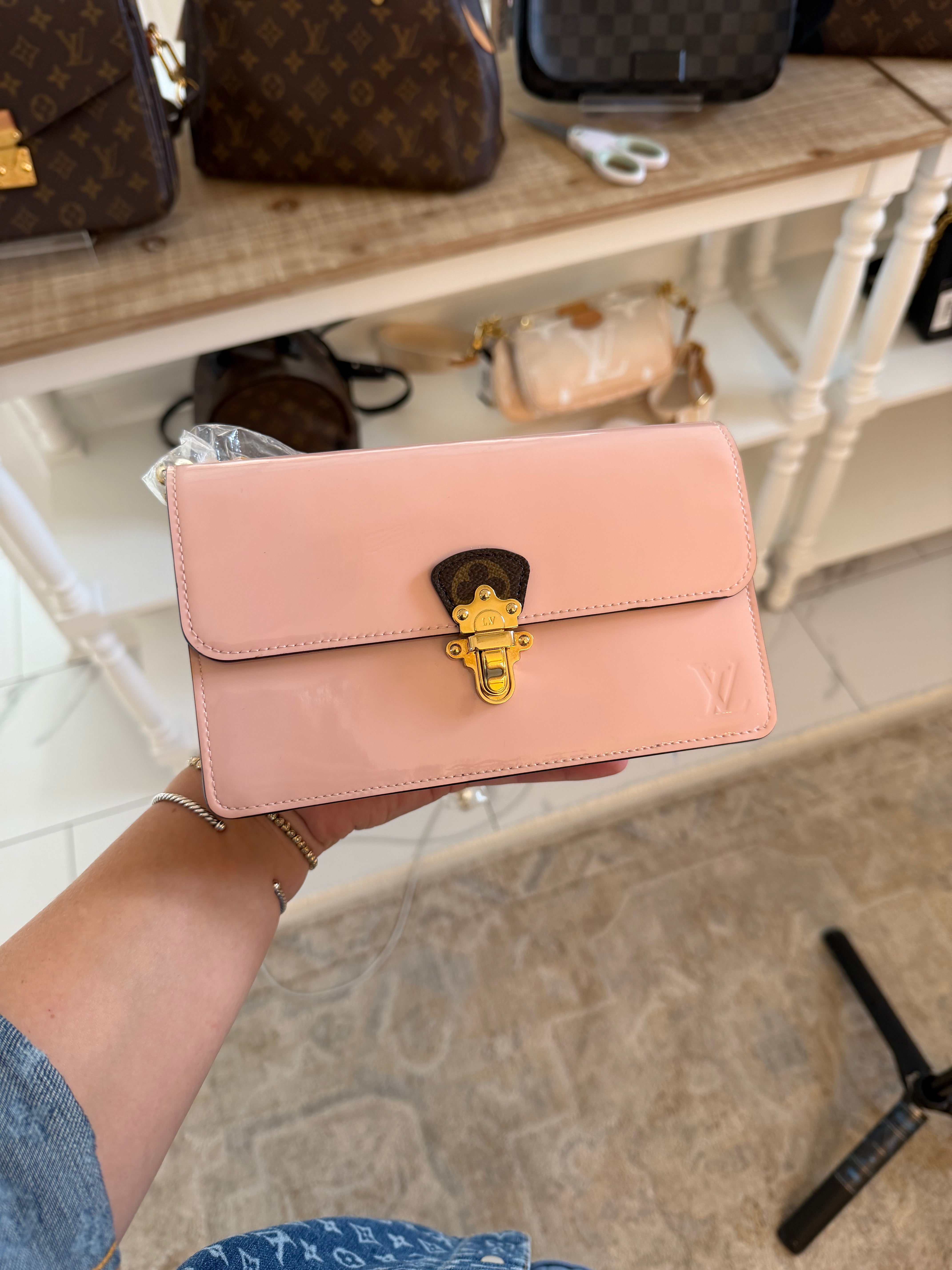 LV Cherrywood