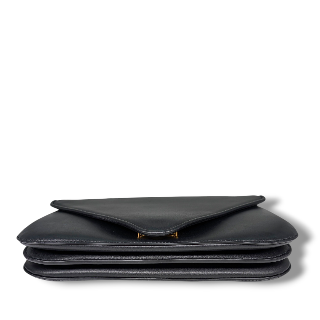 Bottega Veneta Calfskin Mount Envelope Bag (black)