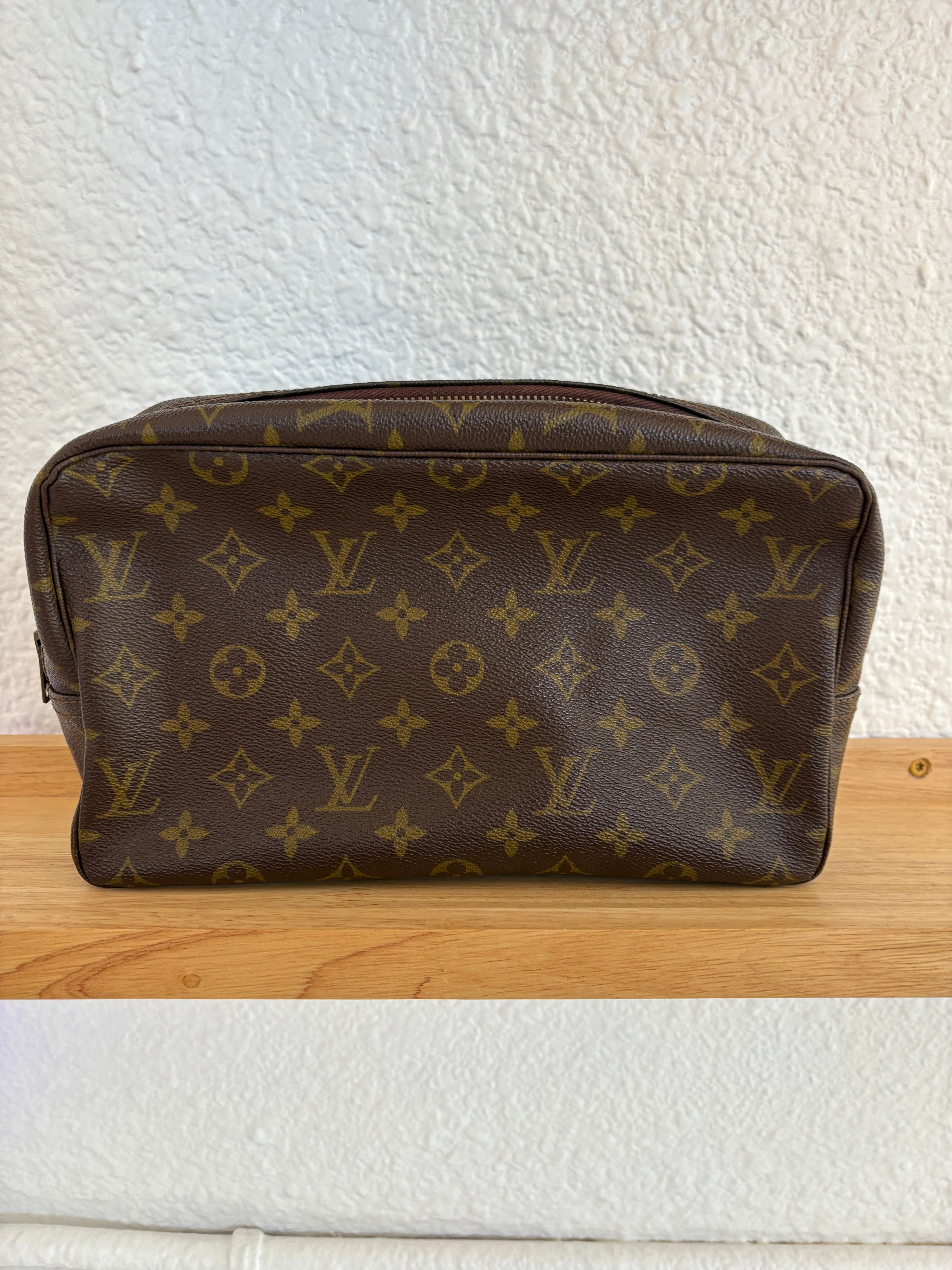 VANDANA Louis Vuitton Monogram Toiletry
