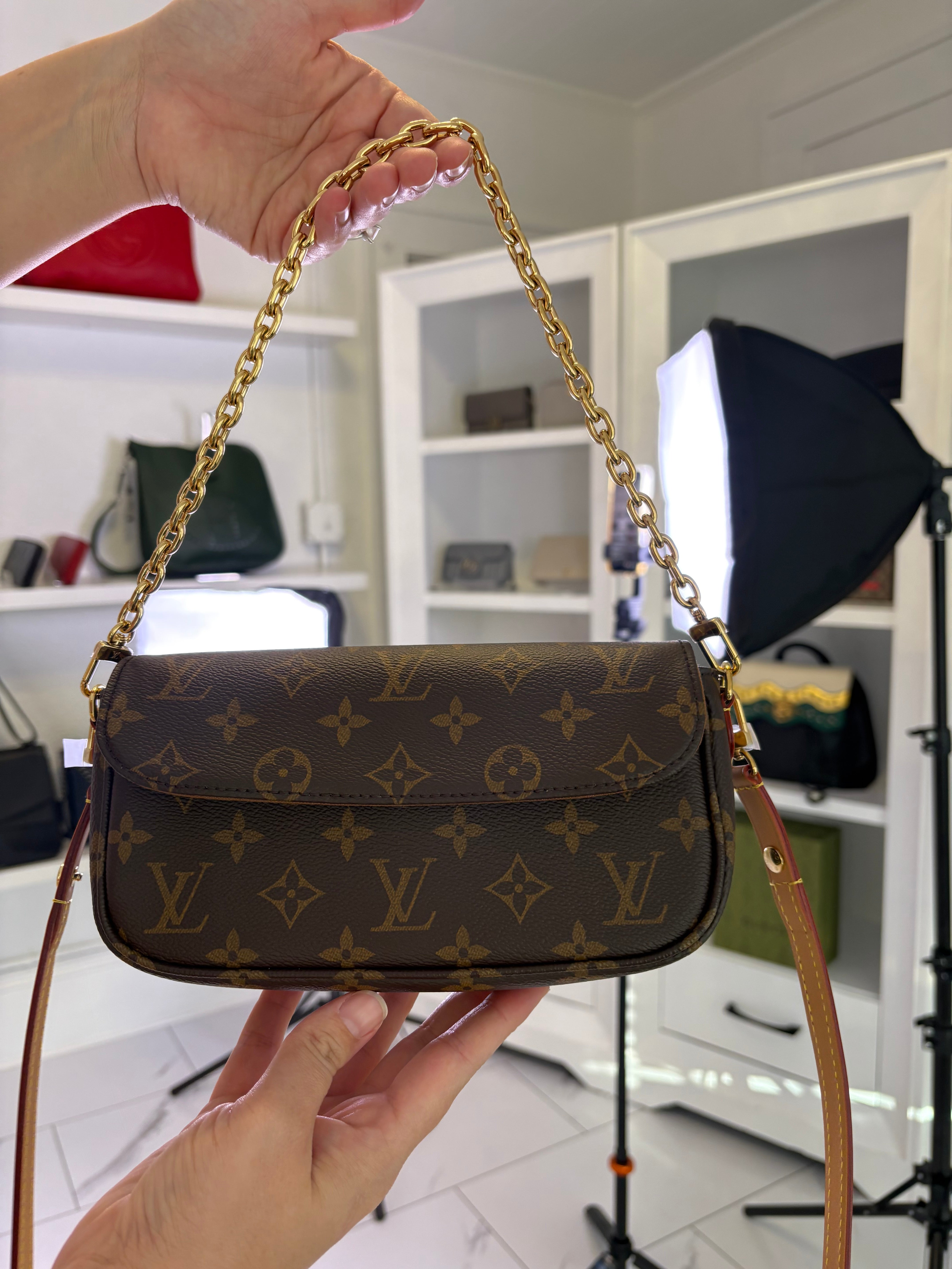 Louis Vuitton Monogram Ivy Wallet On Chain