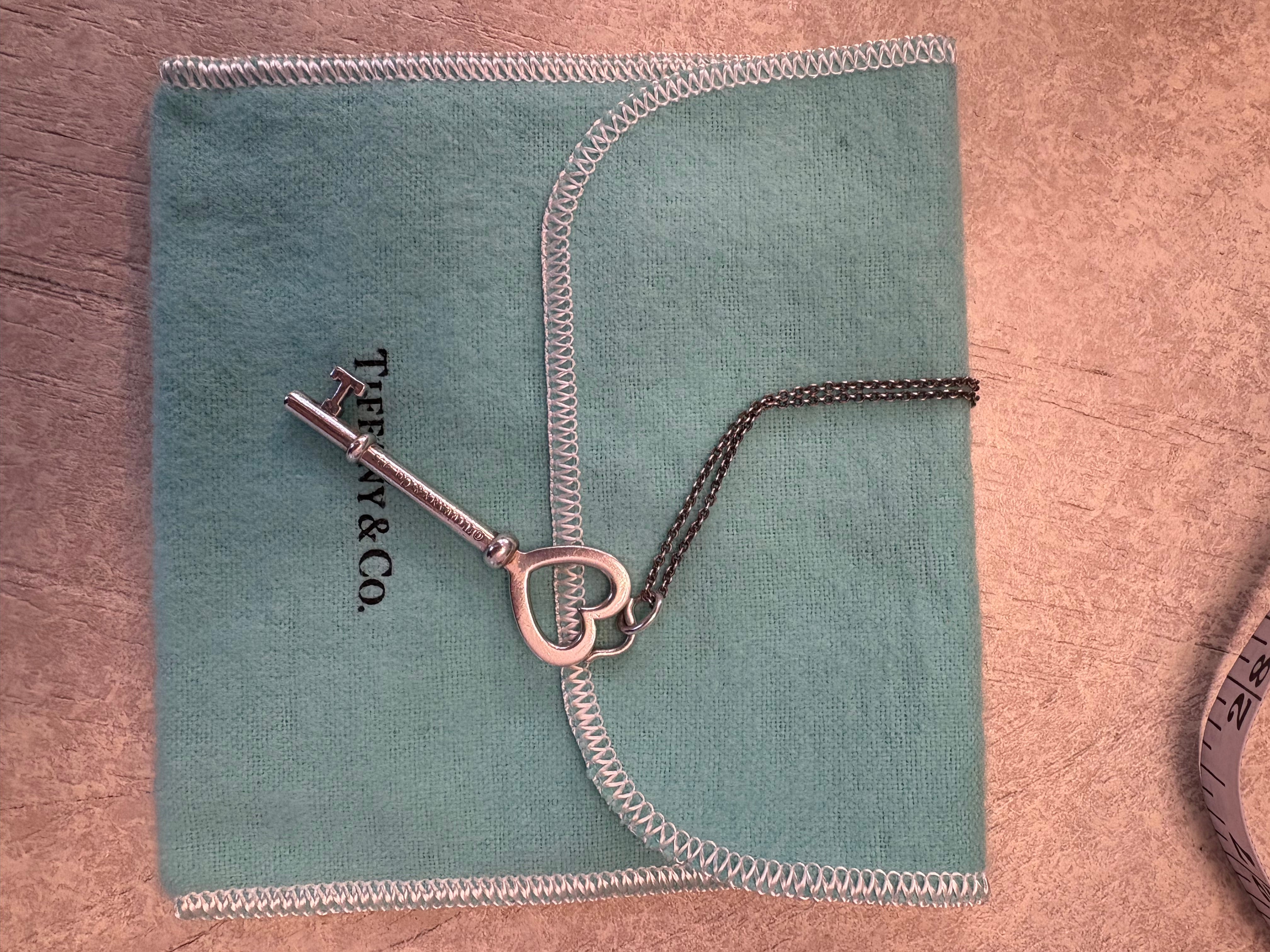 TIFFANY & CO HEART KEY NECKLACE