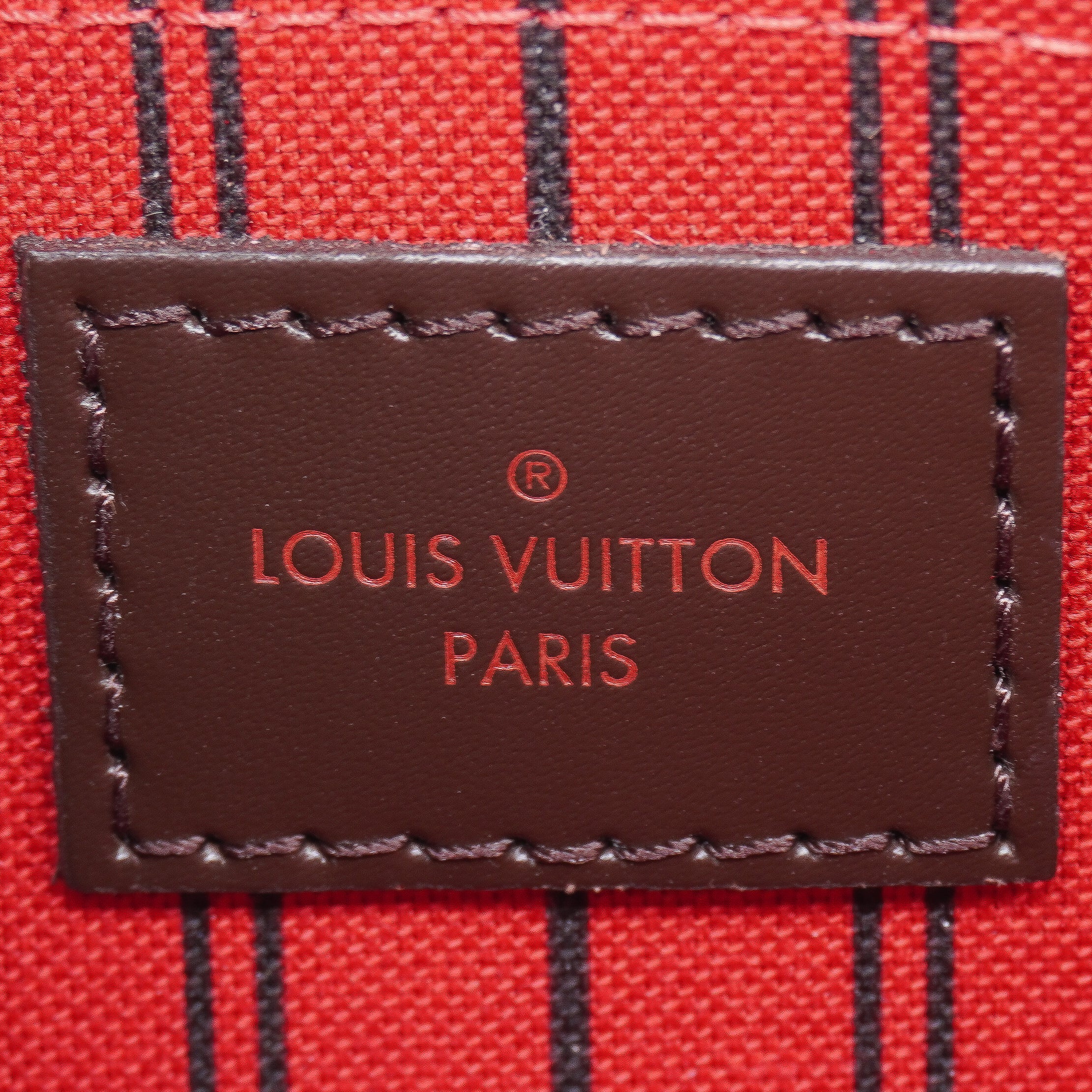 Louis Vuitton Neverfull Pochette
