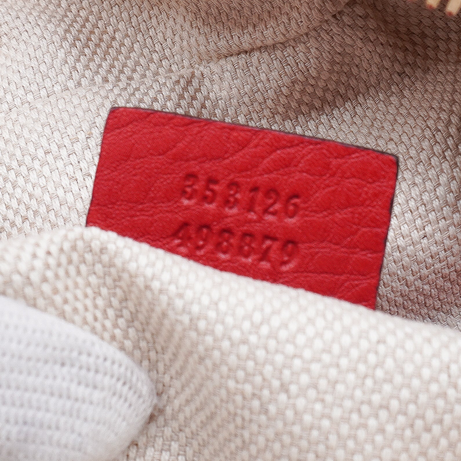Gucci Pebbled Calfskin Medium Soho Bowler