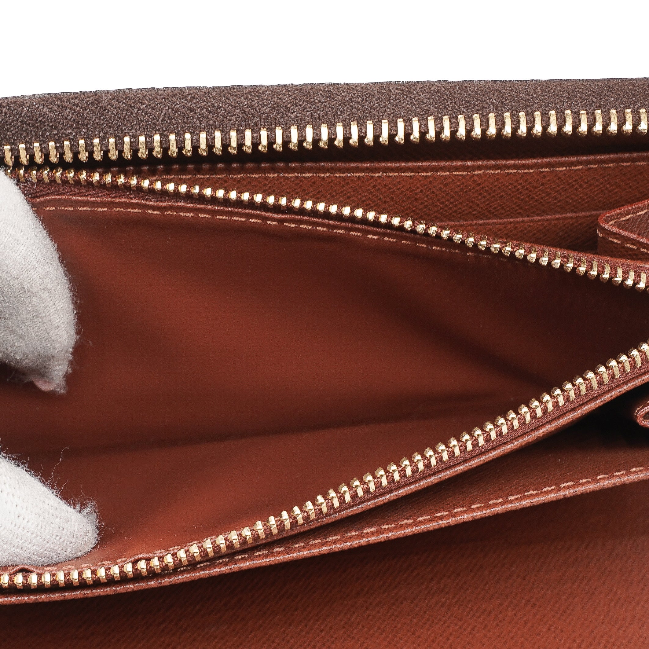 Louis Vuitton Monogram Zippy Wallet