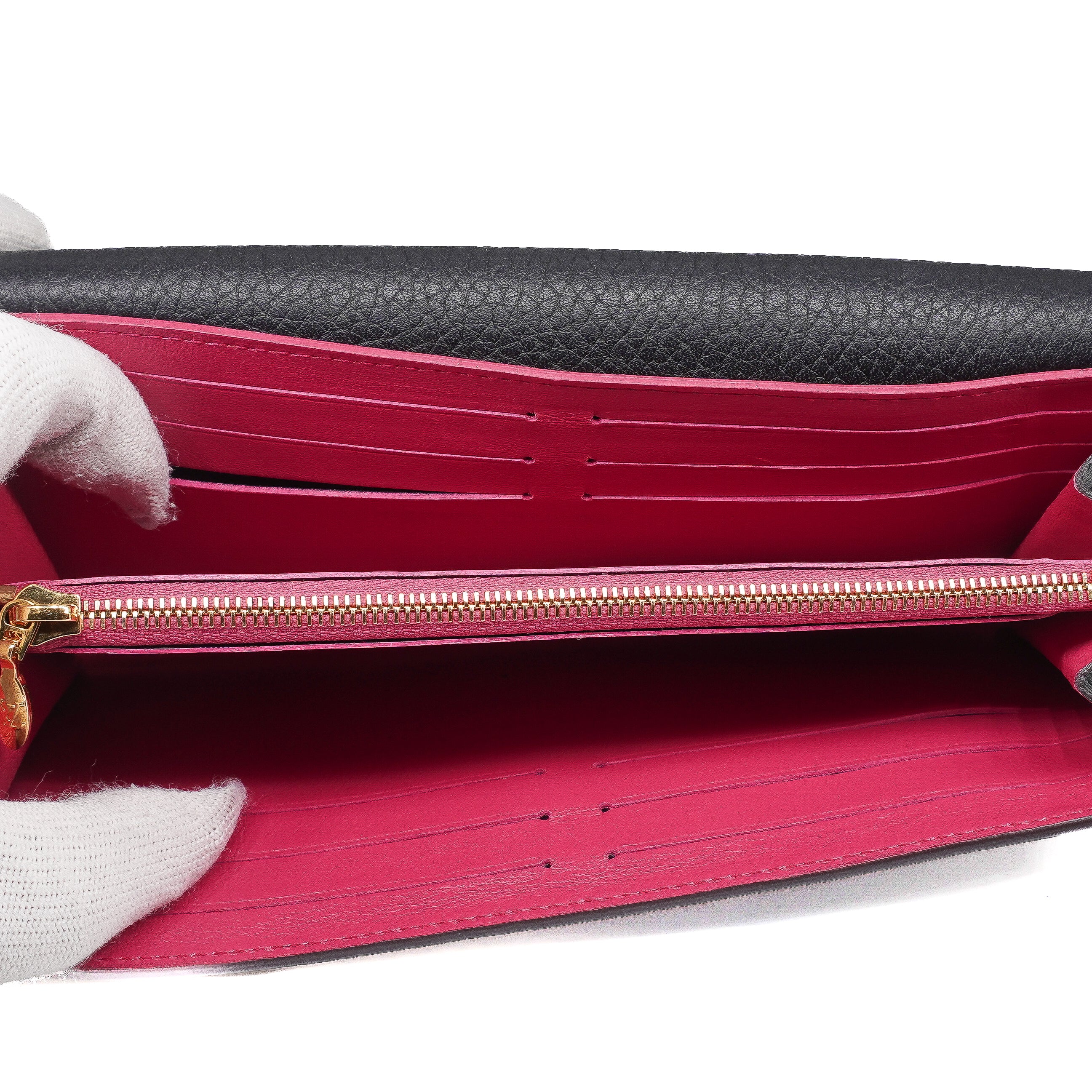 Louis Vuitton Taurillon Capucines Wallet