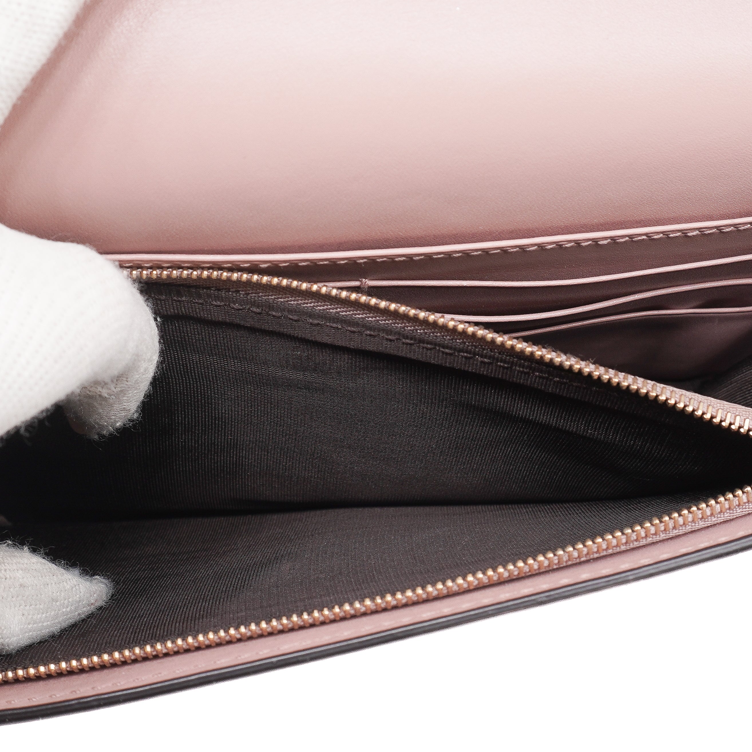 Gucci Bowy Chain Wallet