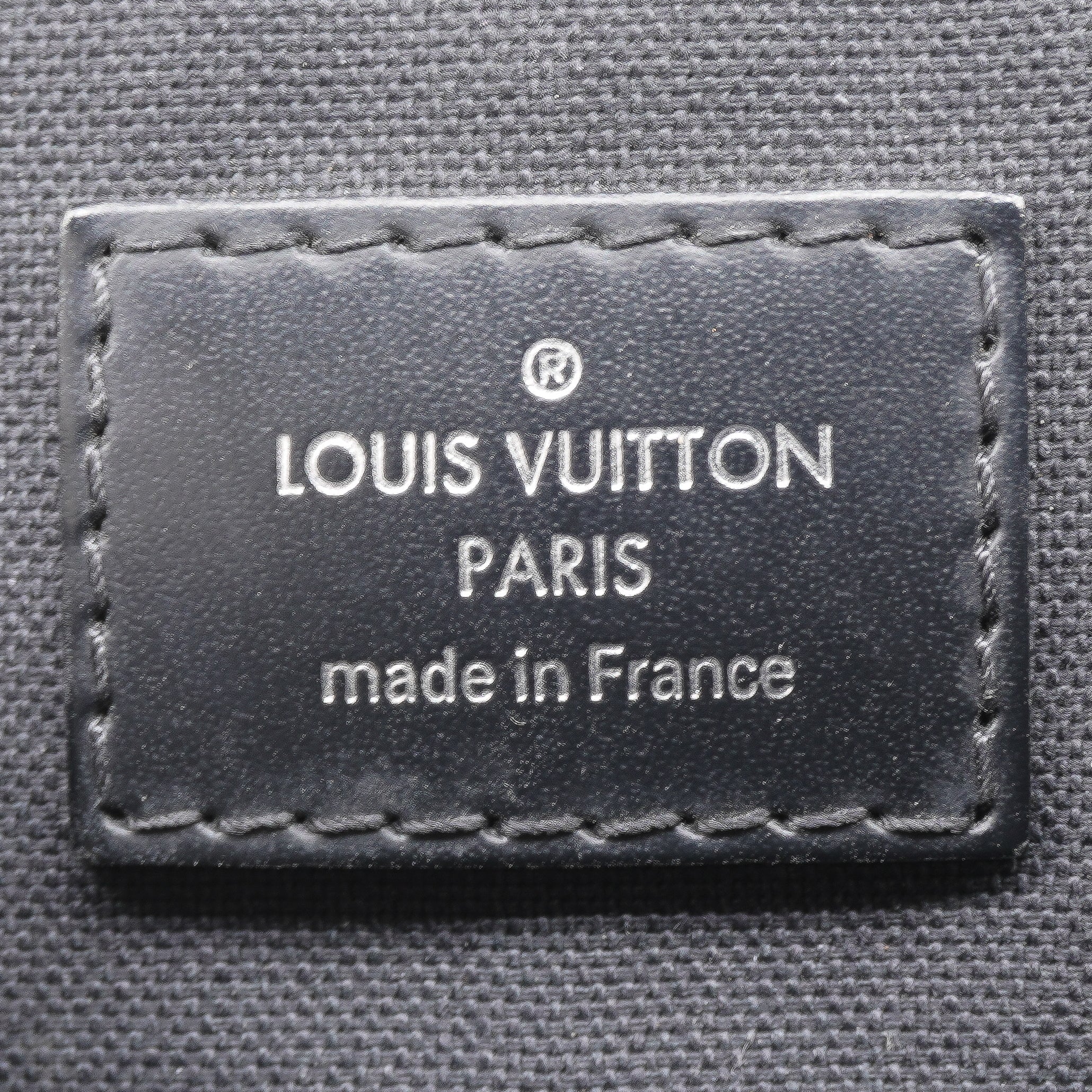 Louis Vuitton Graphite District Messenger Bag