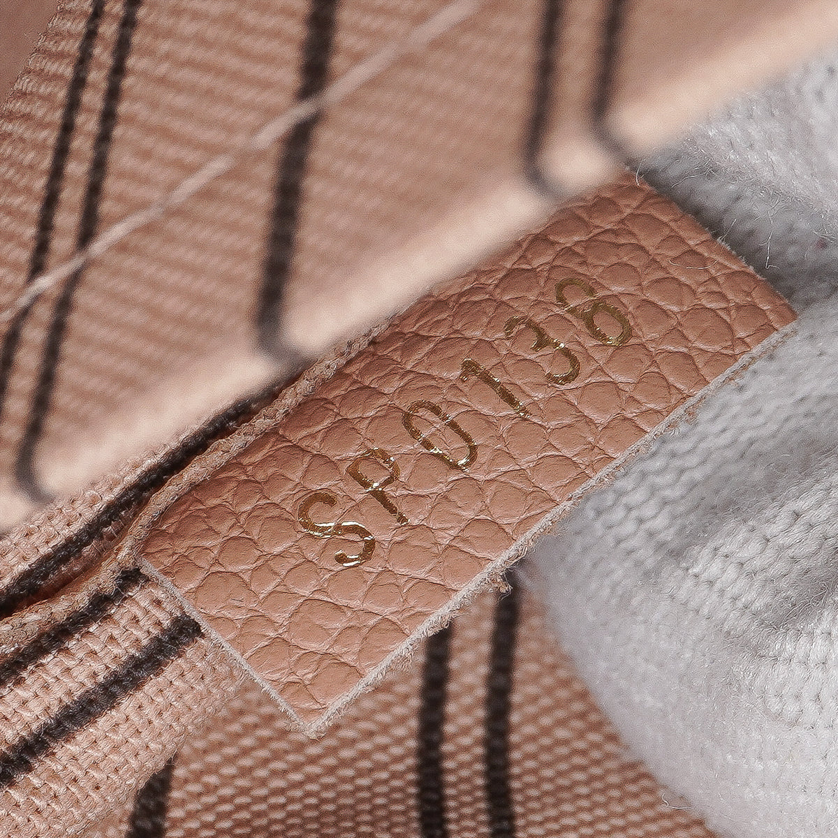 Louis Vuitton Montaigne MM Empreinte Tan