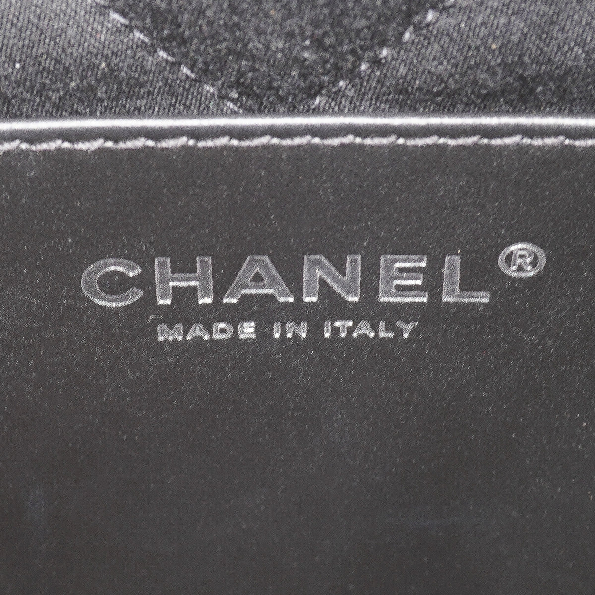 Chanel 22 Mini Shiny Calfskin So Black