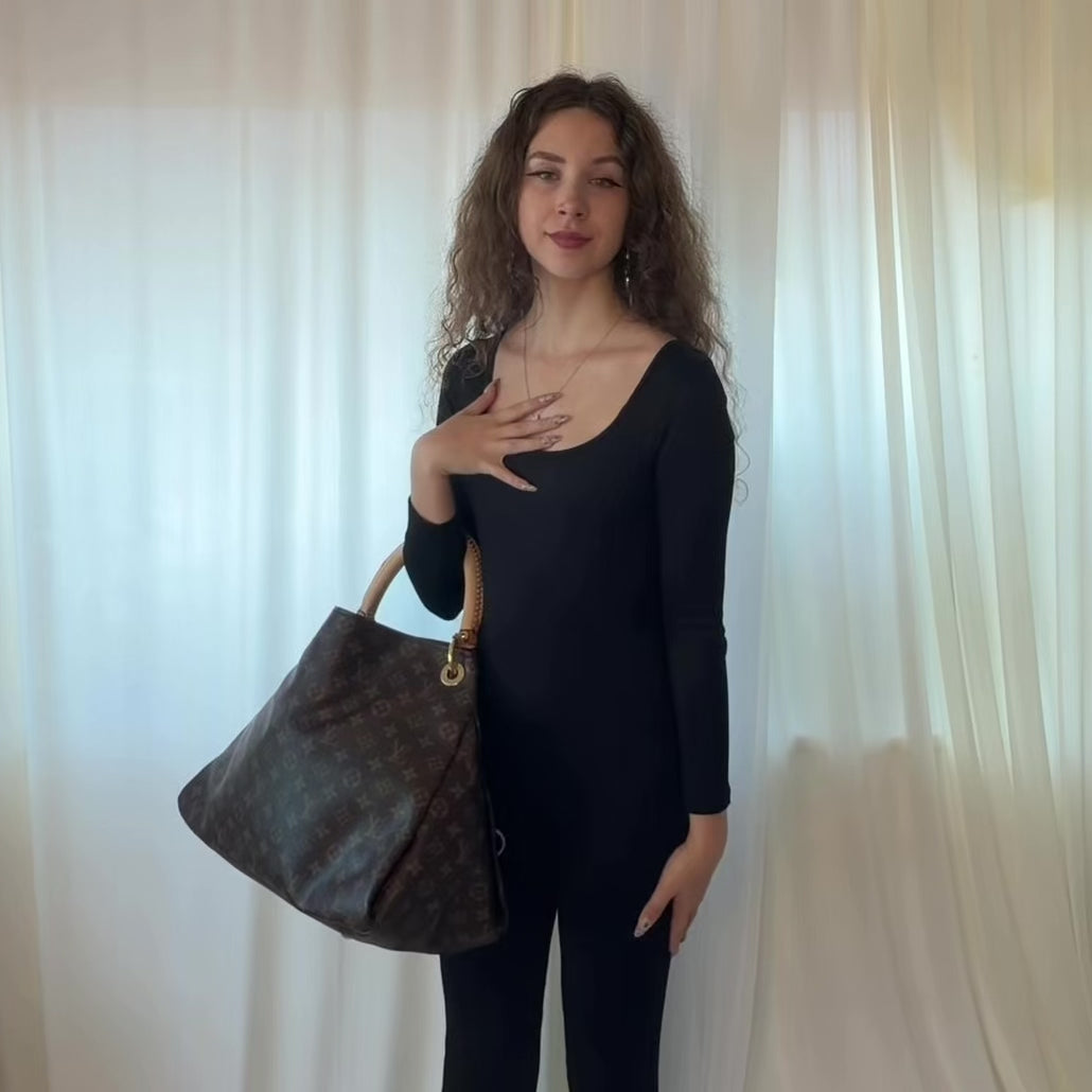 Louis Vuitton Artsy MM