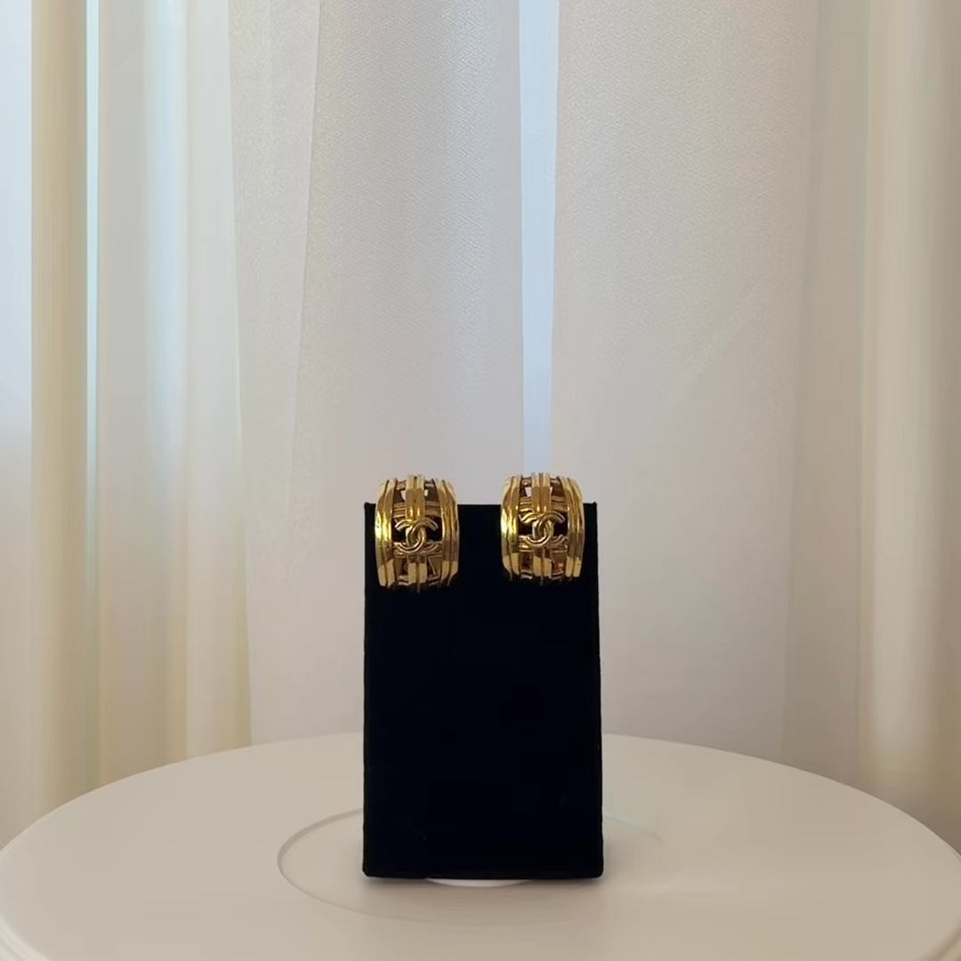 Chanel Clip-ON Earrings