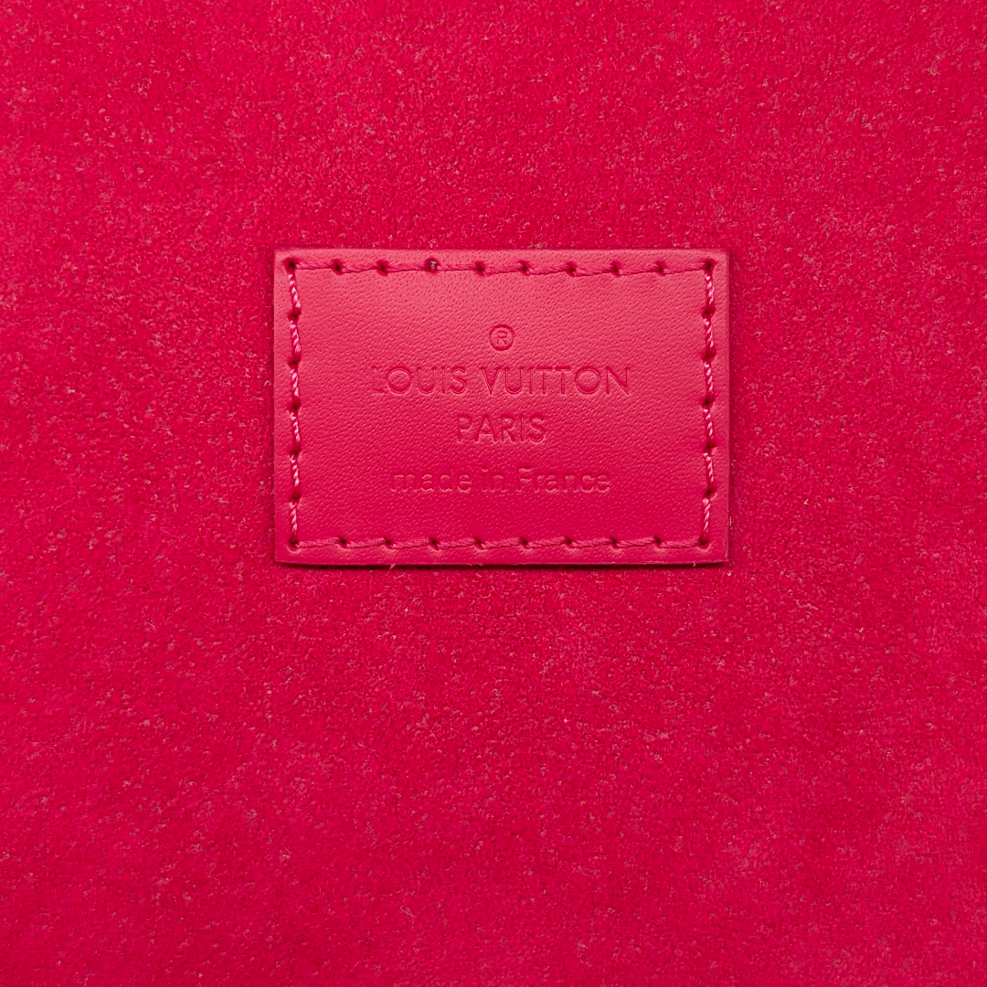 Louis Vuitton Coffret Tressor LV By The Pool