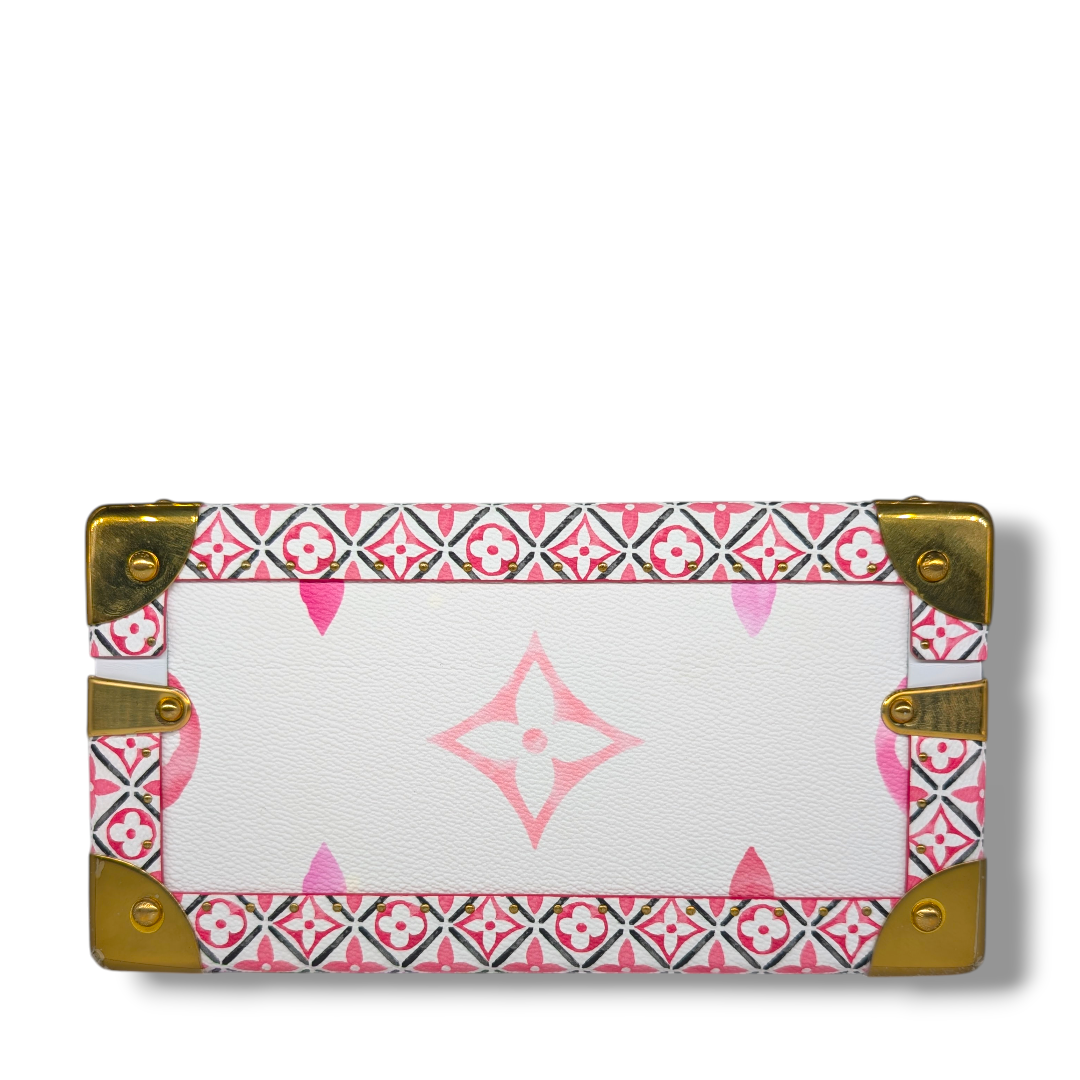 Louis Vuitton Coffret Tressor LV By The Pool
